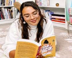 She is seen with spectacles in some of her posts.